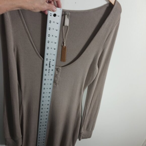 SKIMS, NWT LG, Tan Mini Dress, Long Sleeve Deep Rounded Neckline Soft, Body Con - Picture 15 of 16
